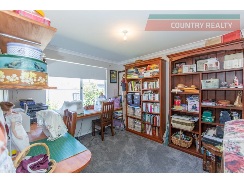 11 Weedon Entrance, Toodyay WA 6566
