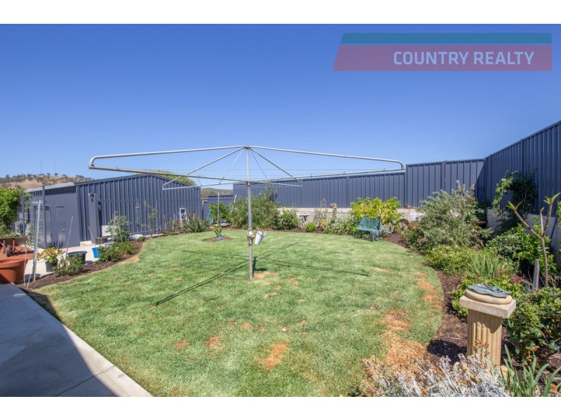 11 Weedon Entrance, Toodyay WA 6566