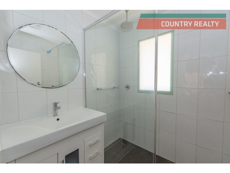 15 Fernie Street, Northam WA 6401