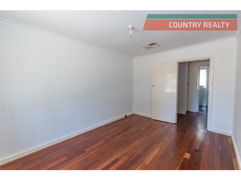 15 Fernie Street, Northam WA 6401