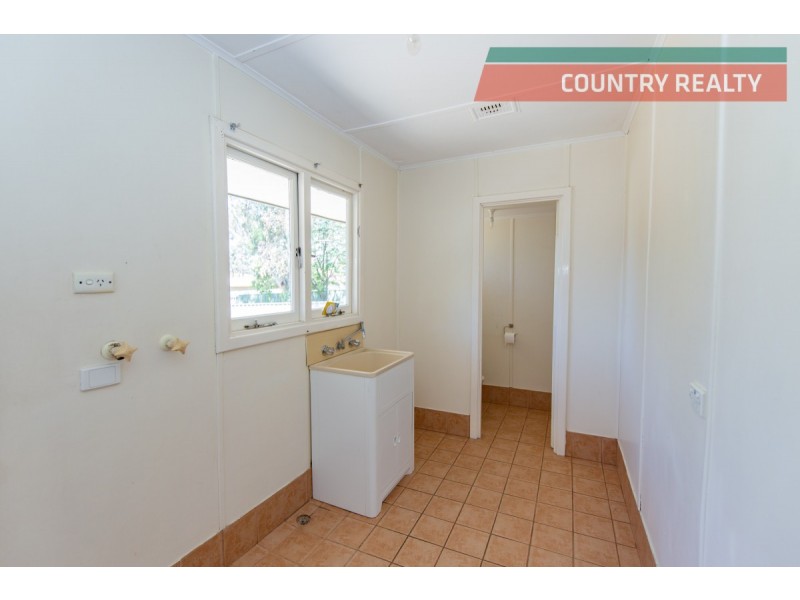 15 Fernie Street, Northam WA 6401