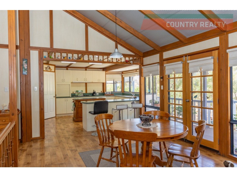 85 Twilight Brae, Toodyay WA 6566