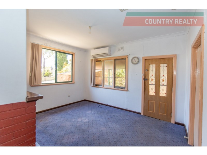 236 Duke Street, Northam WA 6401