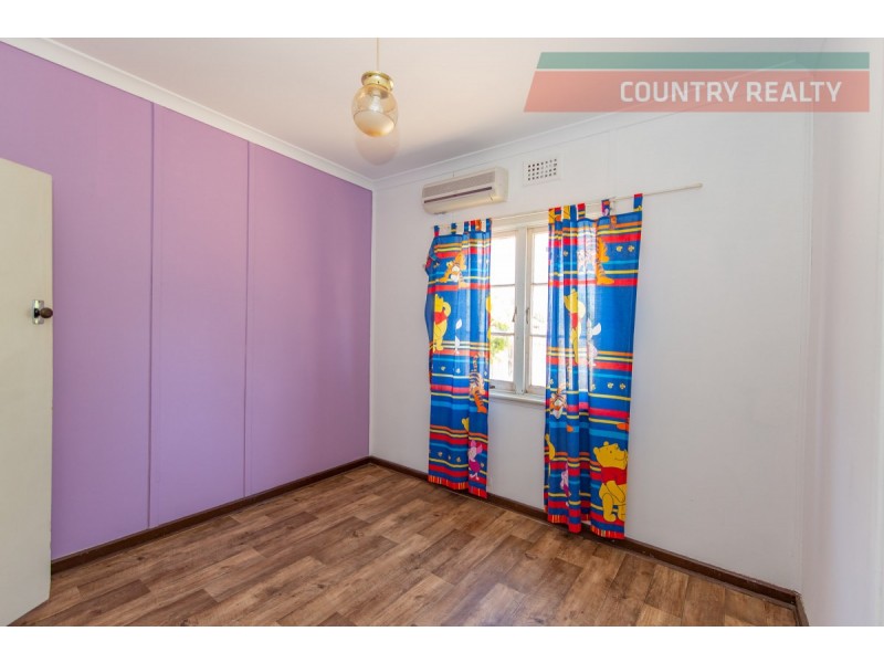 236 Duke Street, Northam WA 6401