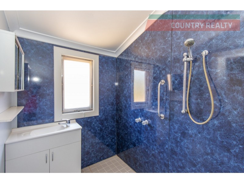 236 Duke Street, Northam WA 6401