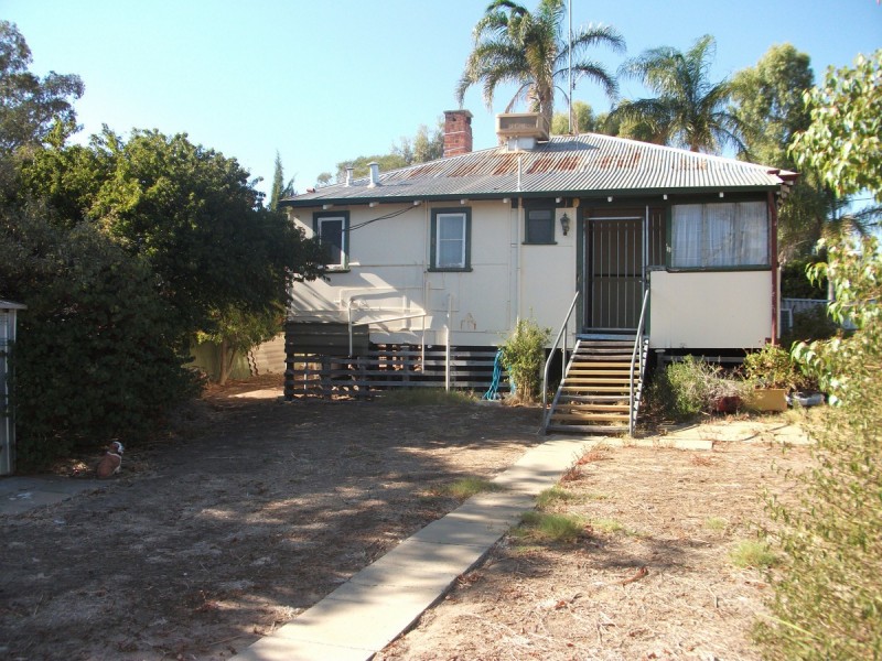 236 Duke Street, Northam WA 6401