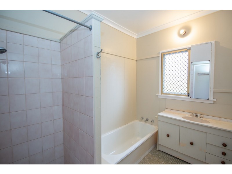 227 Duke Street, Northam WA 6401