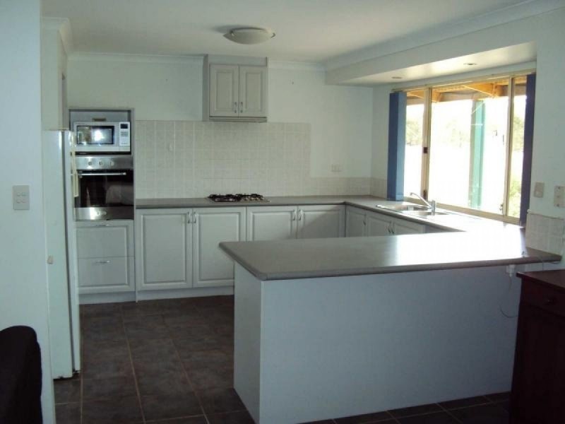 106 Darwinia Crescent, Toodyay WA 6566