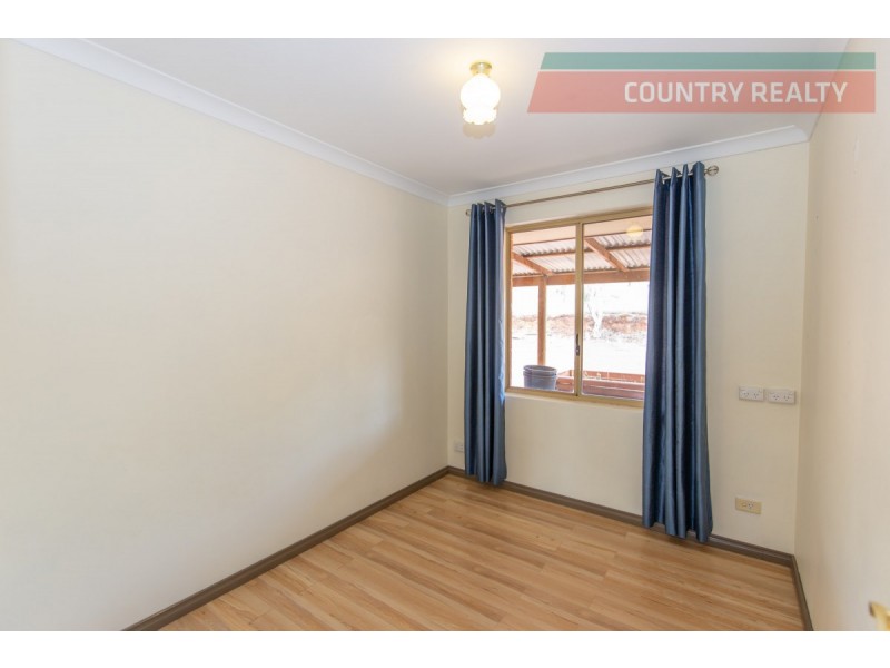 121 Coondle Drive, Toodyay WA 6566