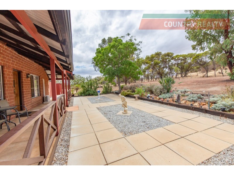 1827 Top Beverley-York Road, York WA 6302