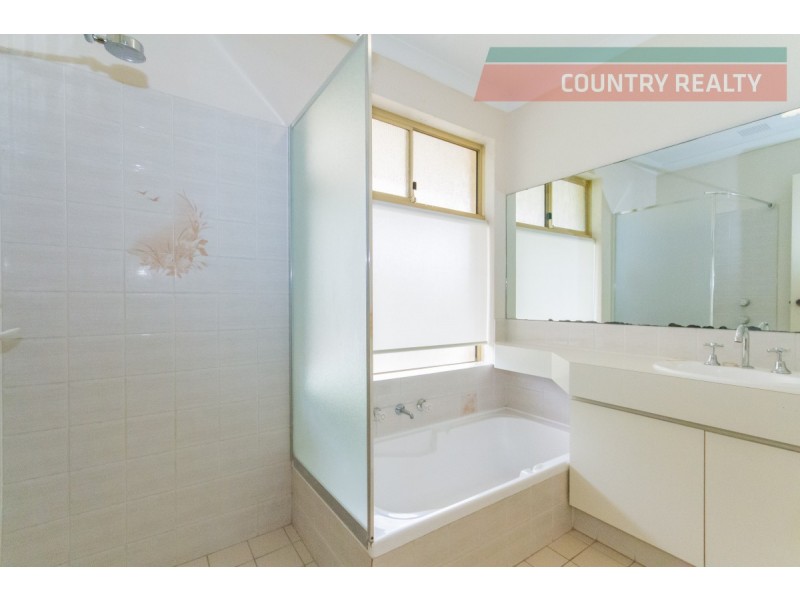 22 Essex Court, Quinns Rocks WA 6030