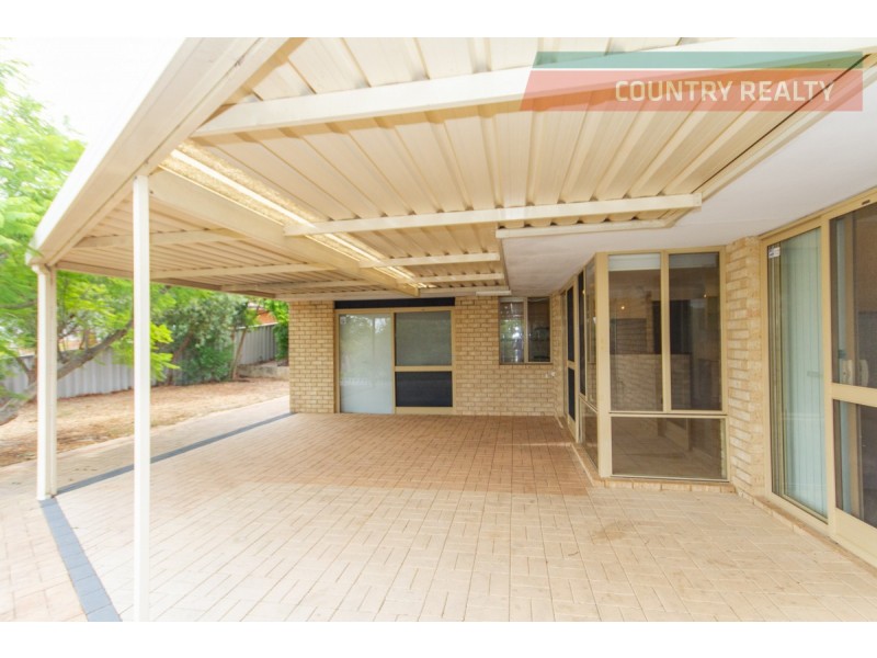 22 Essex Court, Quinns Rocks WA 6030