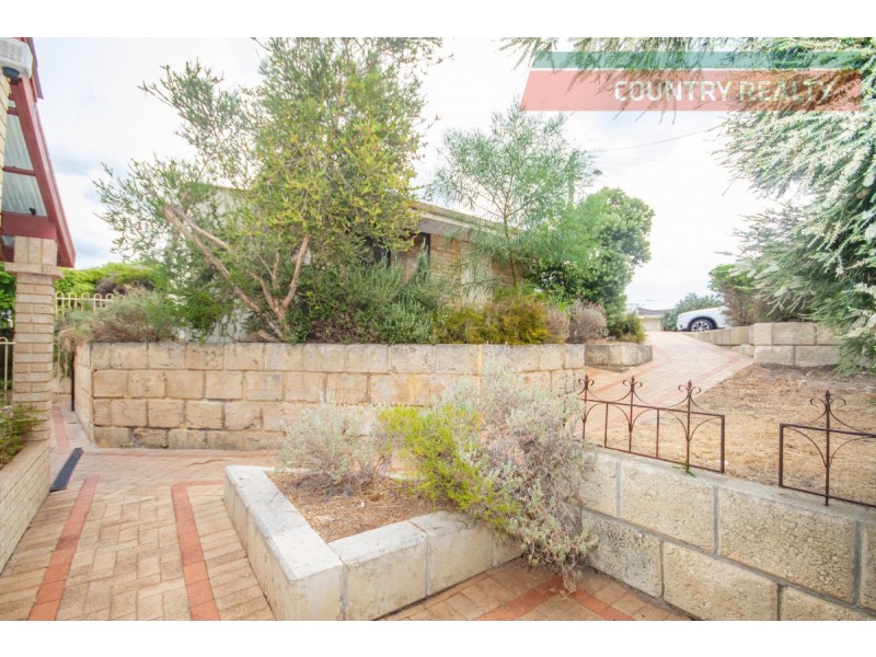 22 Essex Court, Quinns Rocks WA 6030