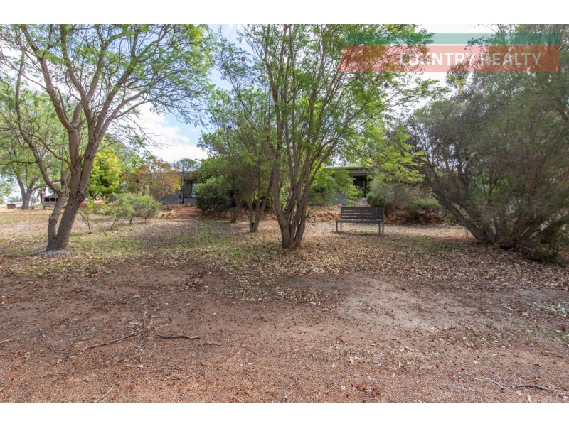 232 Hawke Avenue, Wundowie WA 6560