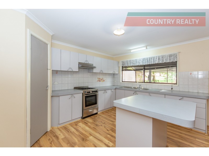 232 Hawke Avenue, Wundowie WA 6560