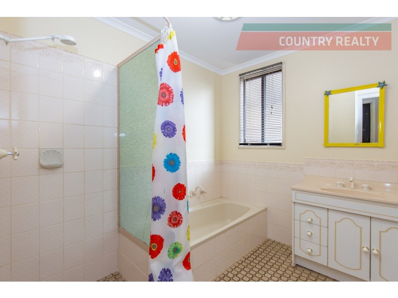 232 Hawke Avenue, Wundowie WA 6560