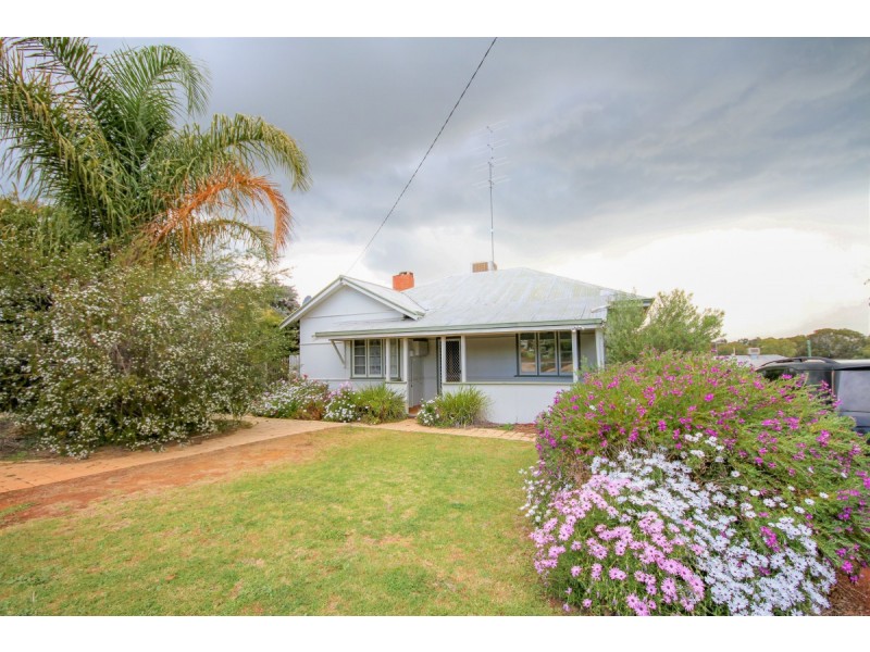 60 Gairdner Street, Northam WA 6401