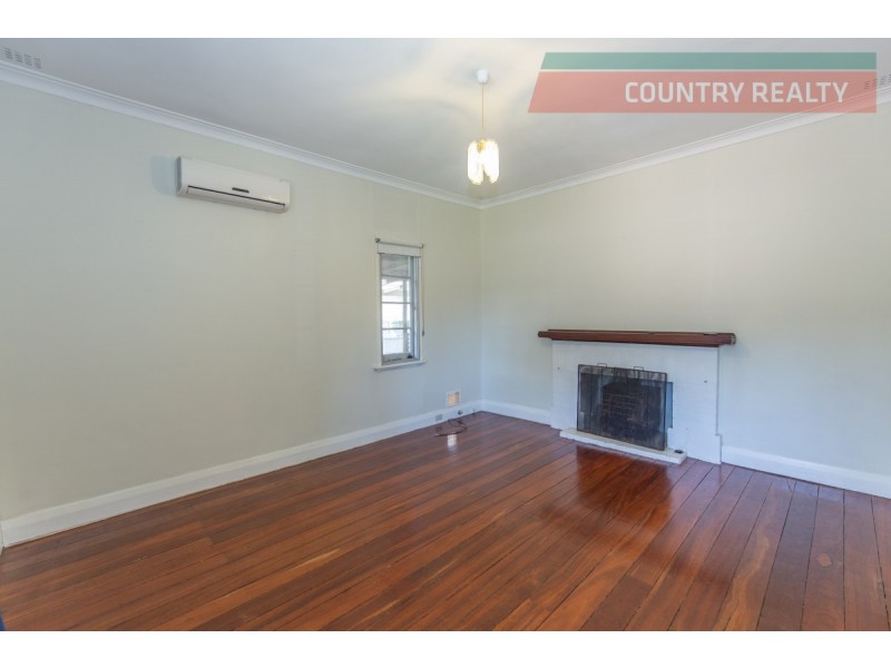 60 Gairdner Street, Northam WA 6401