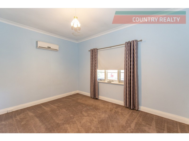 60 Gairdner Street, Northam WA 6401