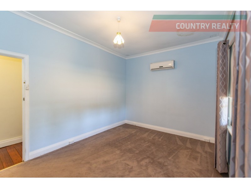 60 Gairdner Street, Northam WA 6401