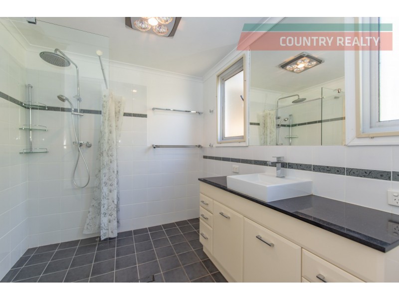 60 Gairdner Street, Northam WA 6401