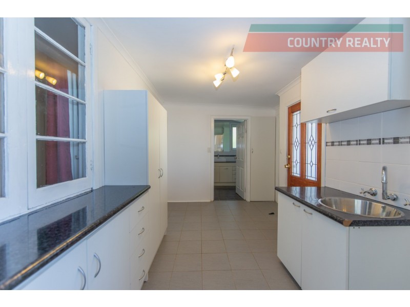 60 Gairdner Street, Northam WA 6401