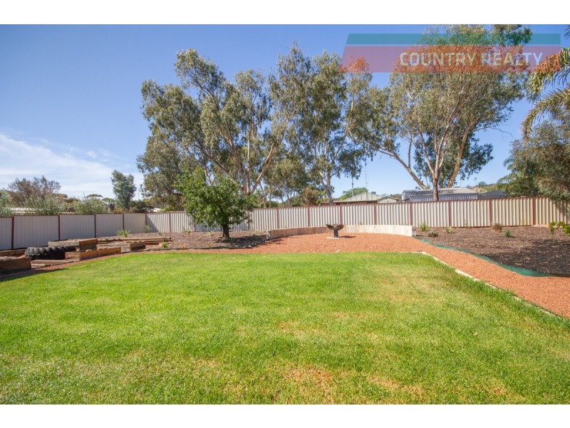 74 Newcastle Street, York WA 6302