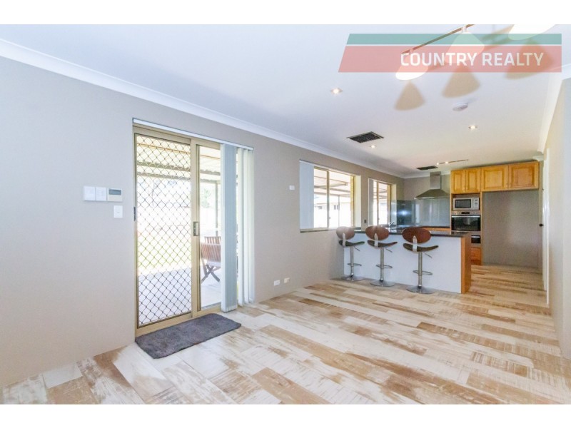 74 Newcastle Street, York WA 6302