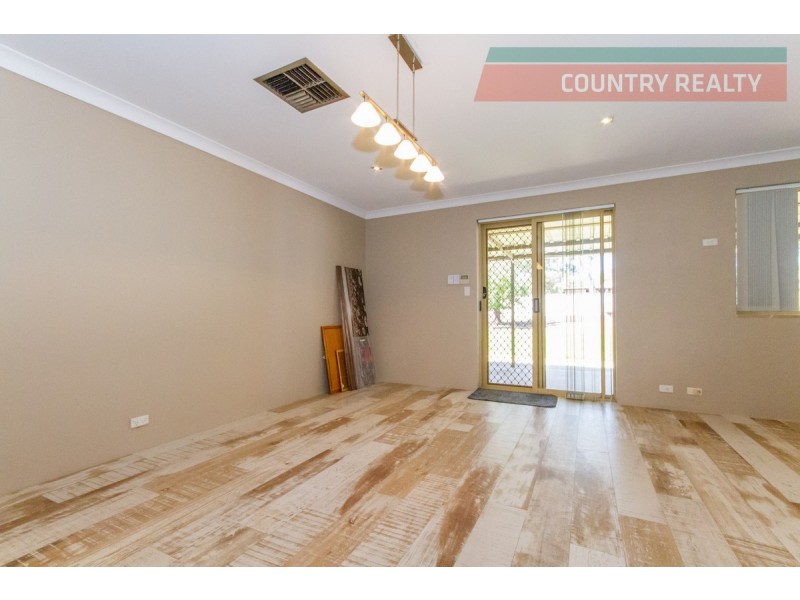 74 Newcastle Street, York WA 6302