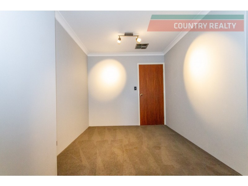 74 Newcastle Street, York WA 6302