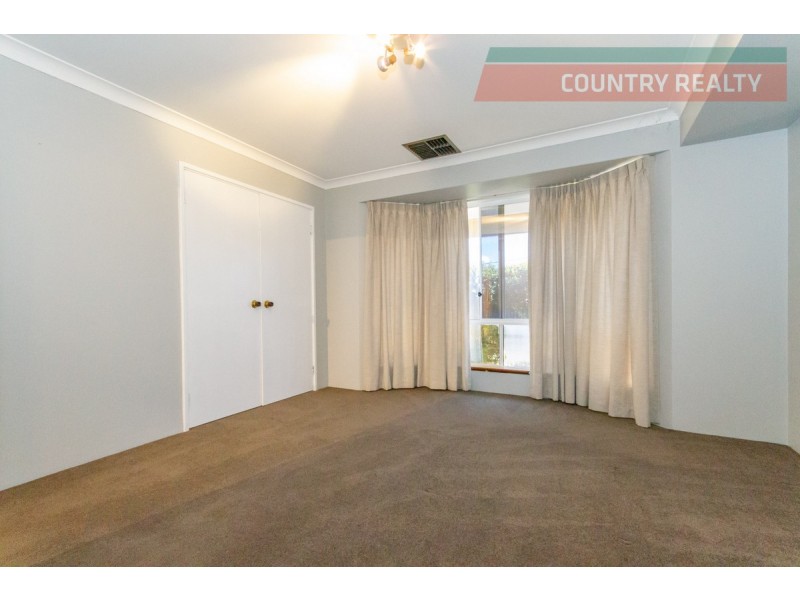 74 Newcastle Street, York WA 6302