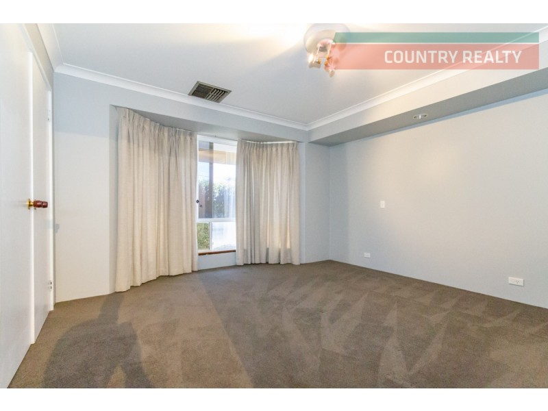 74 Newcastle Street, York WA 6302