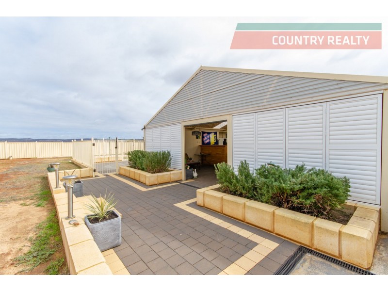 64 Andrews Avenue, York WA 6302