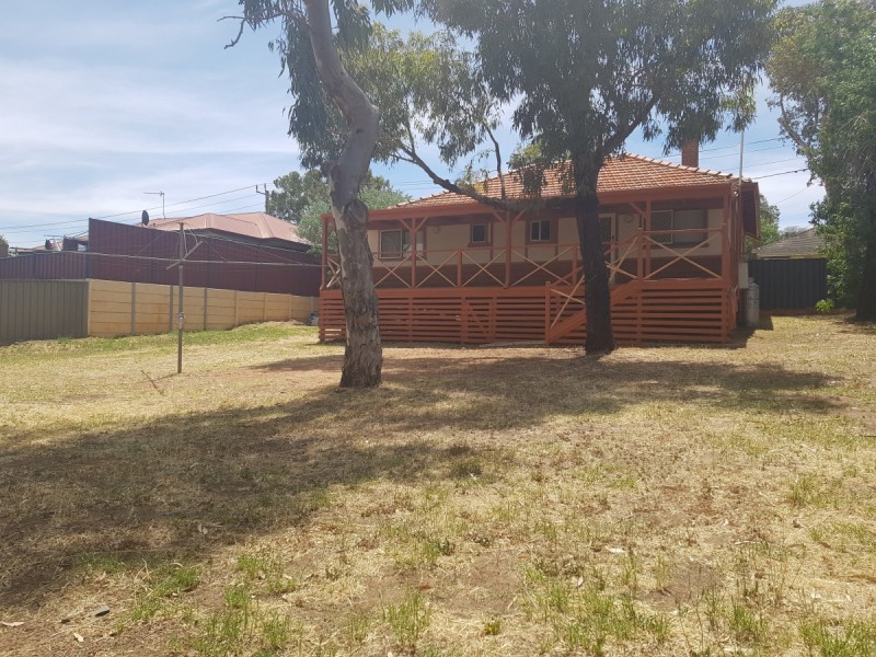 82 Gairdner Street, Northam WA 6401