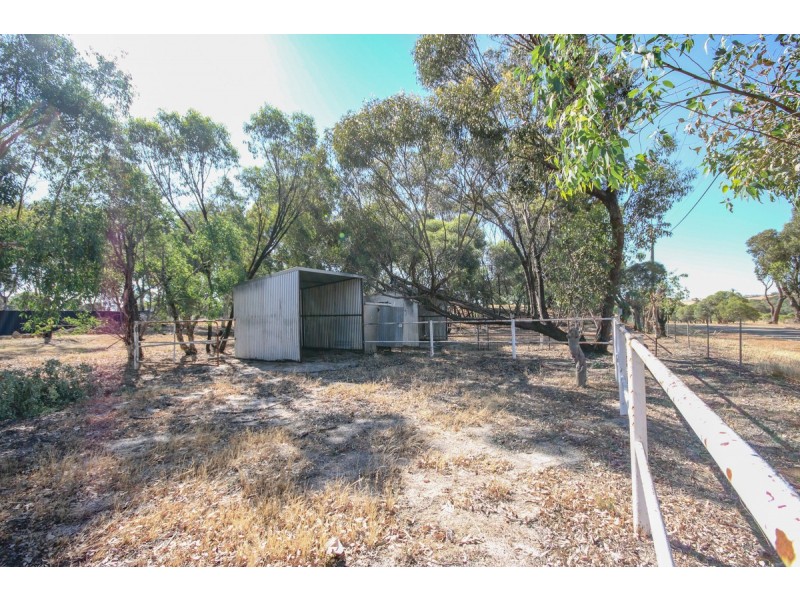 53 Clarke Street, Northam WA 6401