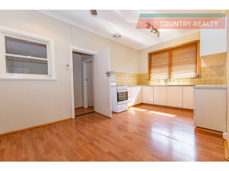 55 Newcastle Road, Northam WA 6401