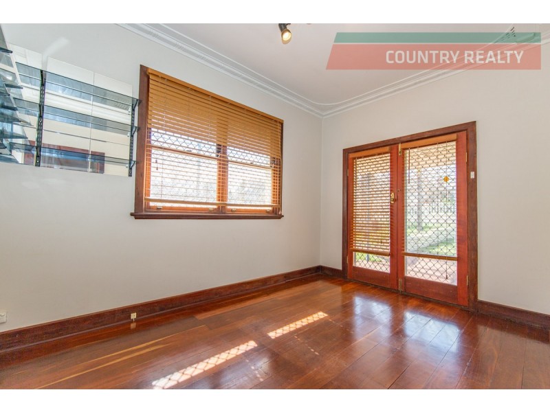 55 Newcastle Road, Northam WA 6401