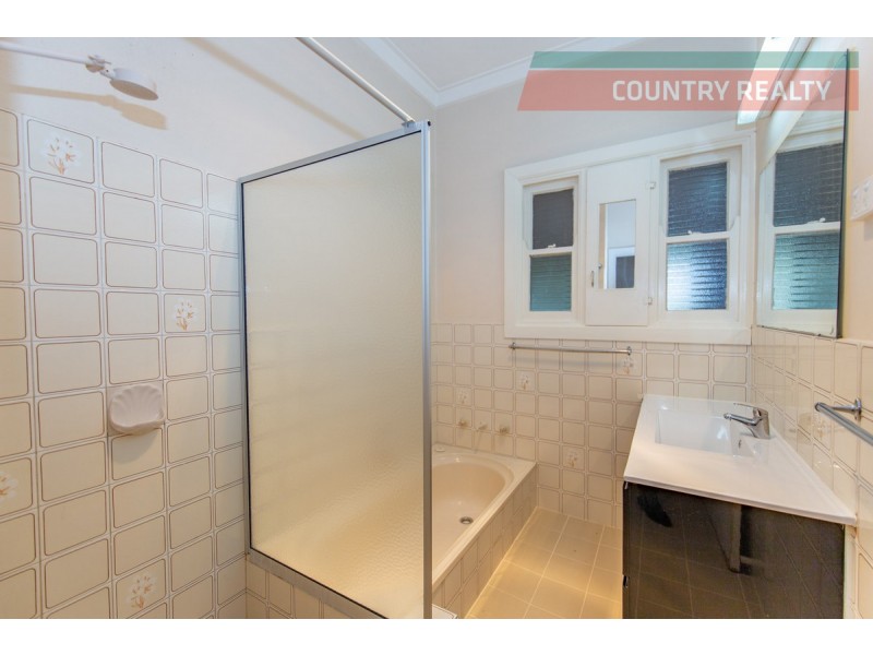 55 Newcastle Road, Northam WA 6401