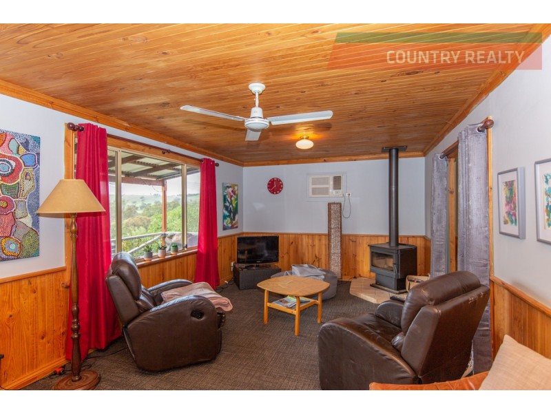 13 Hamersley Street, Toodyay WA 6566