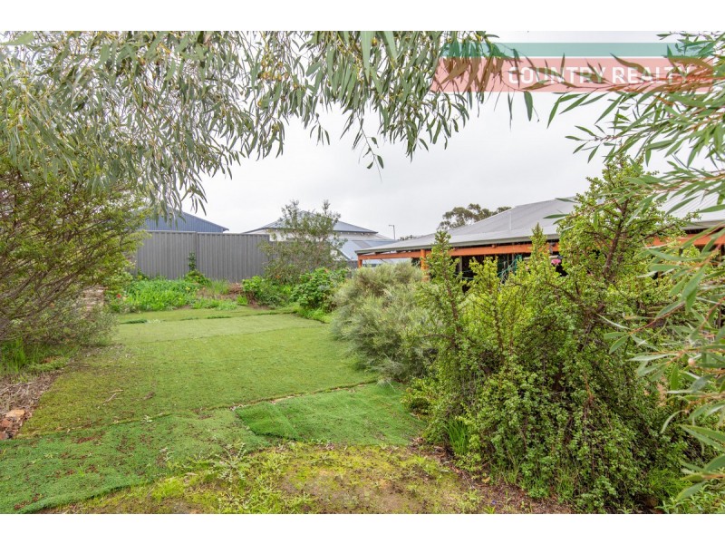 13 Hamersley Street, Toodyay WA 6566