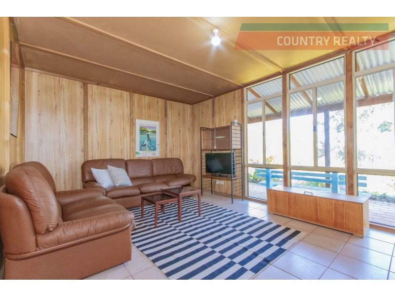 89 Clarkson Street, Toodyay WA 6566