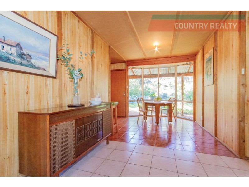 89 Clarkson Street, Toodyay WA 6566