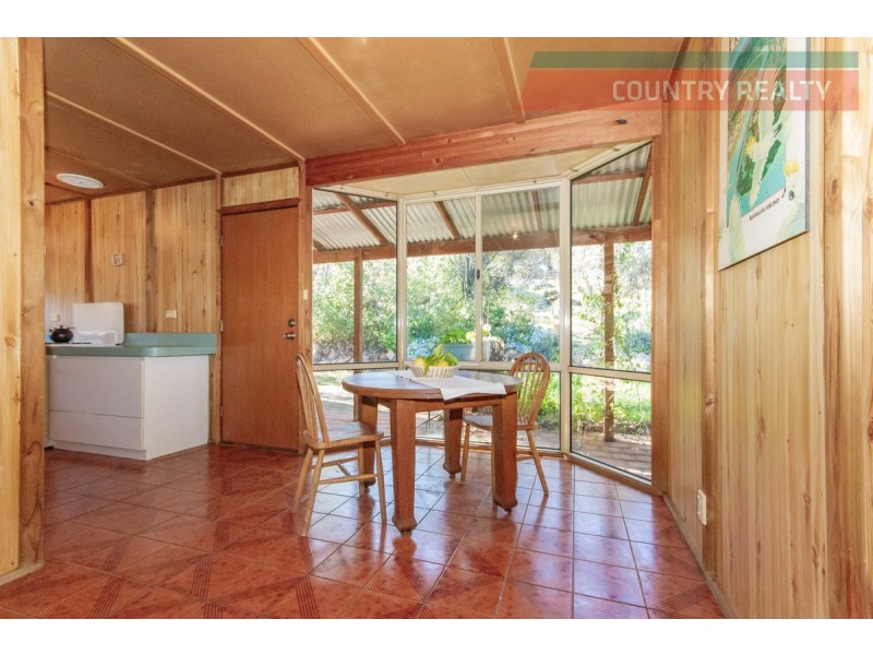 89 Clarkson Street, Toodyay WA 6566