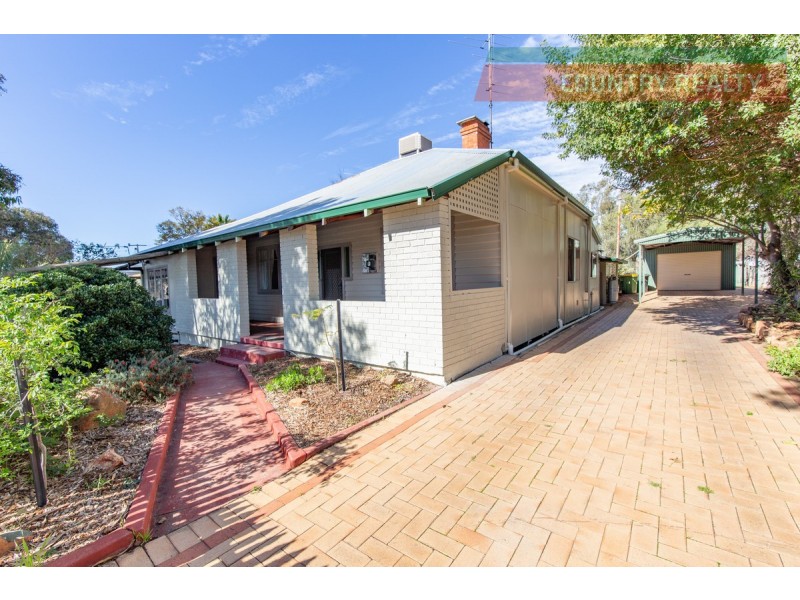 8 Gregory Street, Northam WA 6401