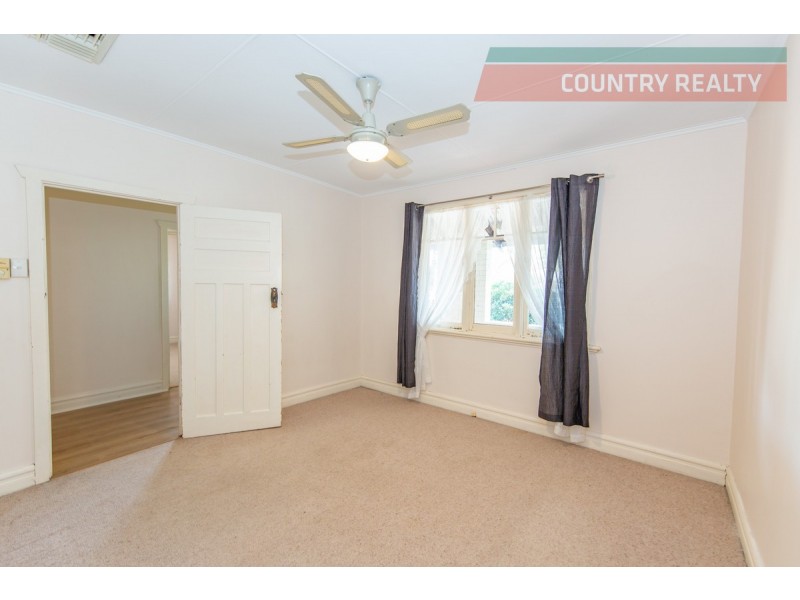 8 Gregory Street, Northam WA 6401