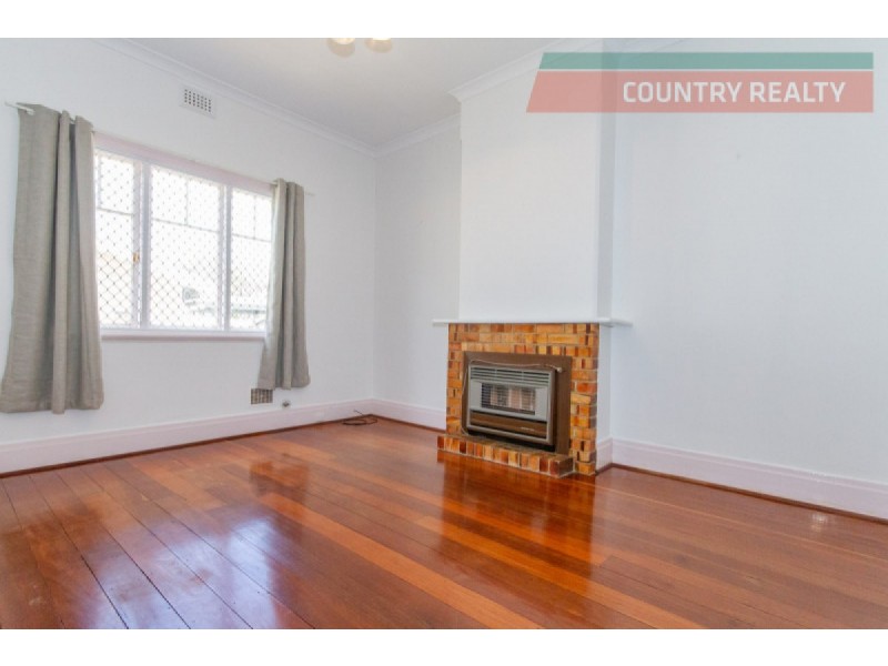 19 Weld Street, Northam WA 6401