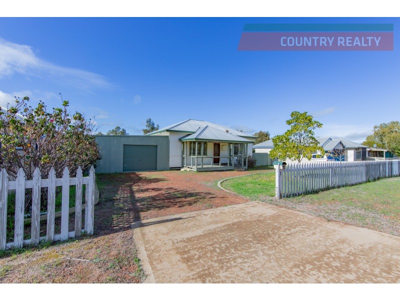 43 James Street, Northam WA 6401