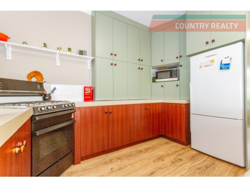 102 Benrua Road, Clackline WA 6564