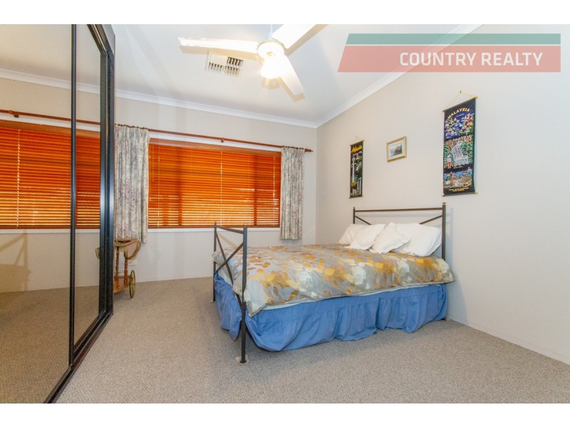 102 Benrua Road, Clackline WA 6564