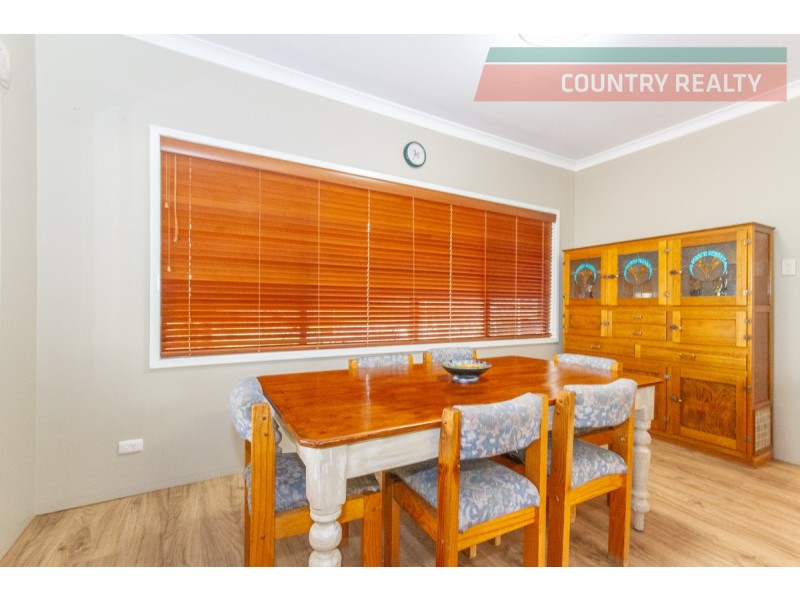 102 Benrua Road, Clackline WA 6564